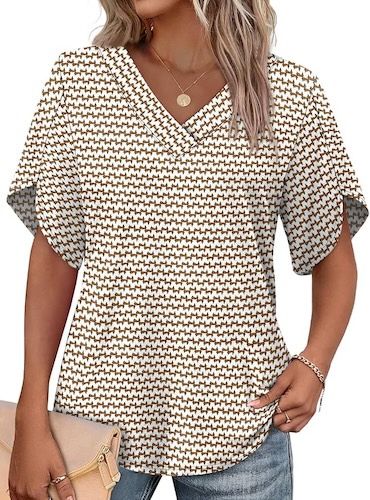 WIHOLL Womens Summer Tops V Neck Outfits Clothes